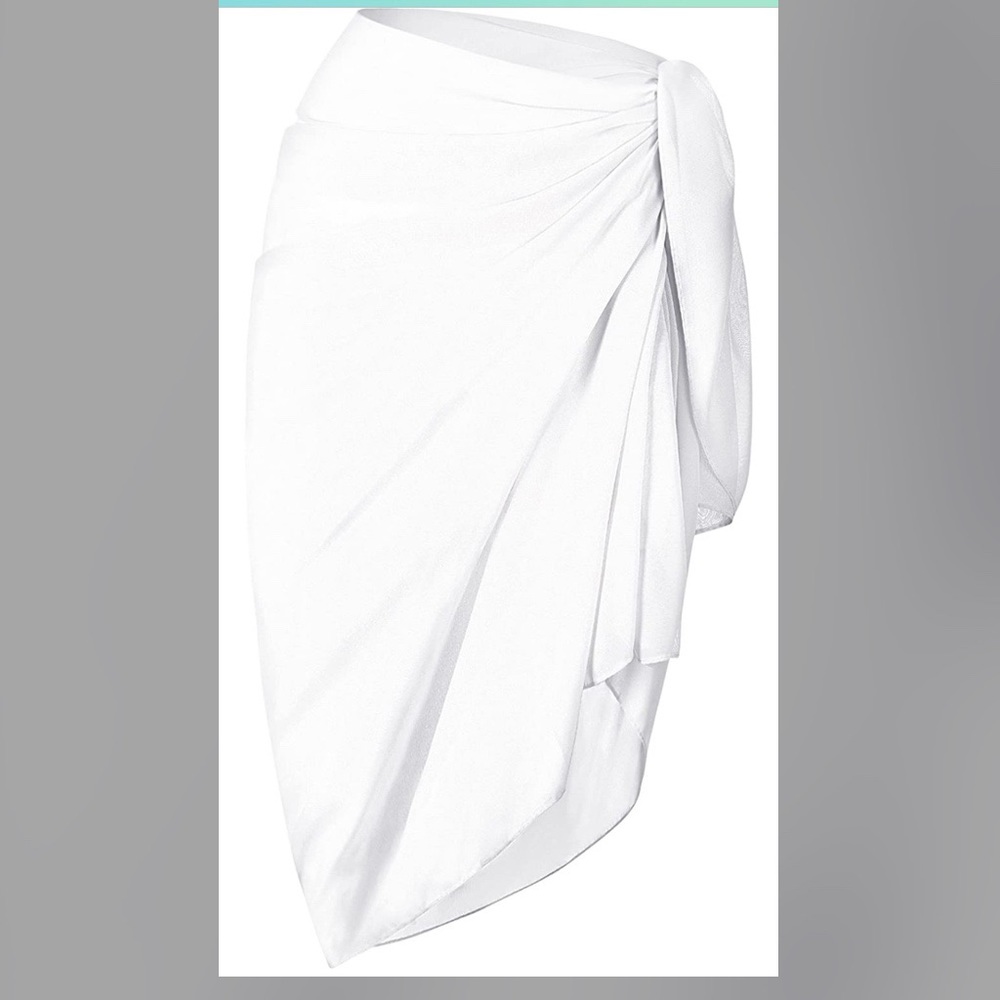 WHITE SARONG